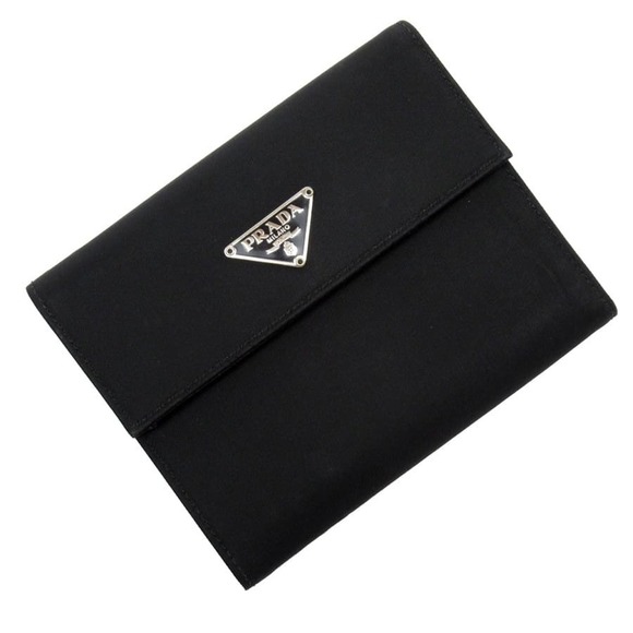 Prada Leather Red Case - Picture 1 of 3
